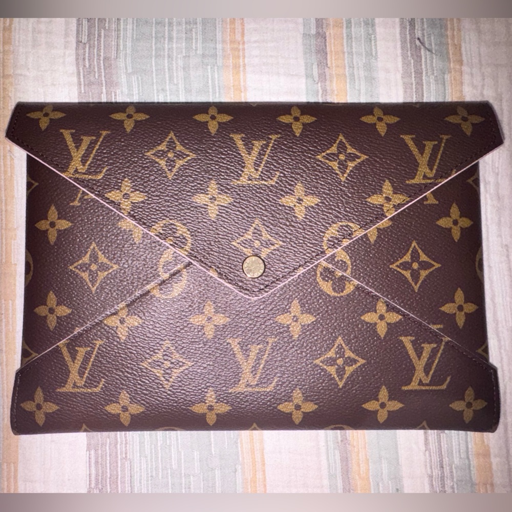 ✨SOLD✨Large Kirigami LV Pochette brand new